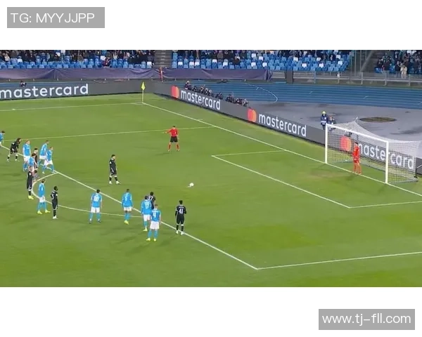 欧联杯激战切尔西与那不勒斯平局红牌事件引发全场热议与数据分析